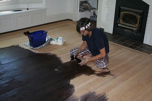 What To Do When Styling A Room With A Dark Wood Floor In Home Plans