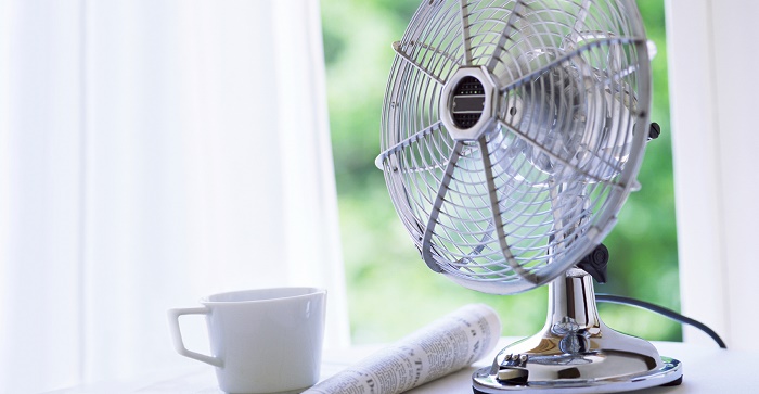 How to cool a room without AC in the summer?